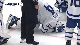 Thumbnail: Auston Matthews down after blocking a shot in the right knee