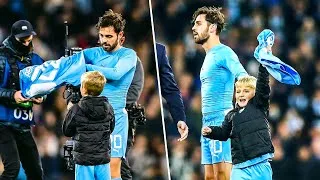 Thumbnail: when players respond to fans