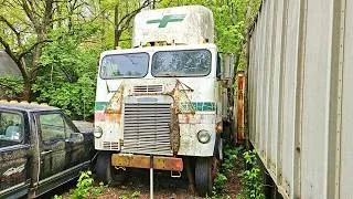 Thumbnail: Cabover Semi Truck Sitting a "FEW YEARS" Will It Run? NNKH 