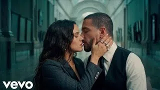 Thumbnail: Rosalìa ft. Maluma - SOLO Tù (official lyrics video)
