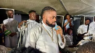 Thumbnail: KAYSLIKY LIVE AT CCC IBARA CATHEDRAL FEATURING EZIEKEL OMOOLOGO AND BOYE BEST 