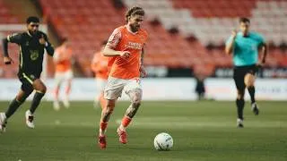 Thumbnail: Highlights | Blackpool v Lincoln City