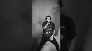 Thumbnail: M Shadows from 2005 singing Warmness on the Soul