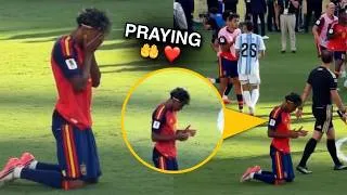 Thumbnail: Lamine Yamal Prays On The Pitch After Winning The World Cup 🙏🏆