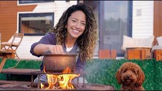 Thumbnail: Alone in the Woods: Tiny House Girl Cooking an Ancient Ottoman Meal