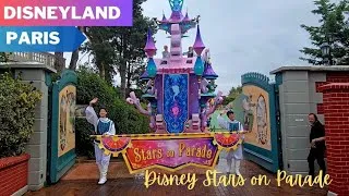 Thumbnail: Disneyland Paris, The end of a rainy and wet Disney Stars on Parade, 2026