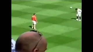 Thumbnail: An old clip of Cristiano Ronaldo in 2000-2008 before the match  ( training ) 