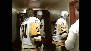Thumbnail: March 24, 1992 - Pittsburgh Penguins at Detroit Red Wings - End of First Period
