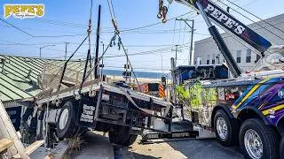 Thumbnail: Truck Crashed Straight Into A Beach House!