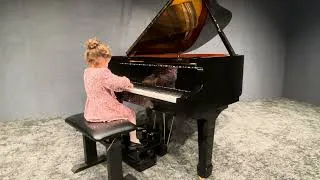 Thumbnail: Her first piano recital! 4 years old