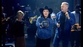 Thumbnail: Garth Brooks interview and performance on Rosie O’ Donnell Sept 1999