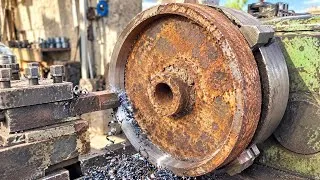 Thumbnail: Skilled Mechanic Turns 3 Rusty Steel Pieces into a Powerful Gear | Amazing Work