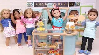 Thumbnail: Doll Bakery Baking Fresh Bread!