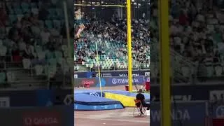 Thumbnail: Mondo Duplantis jumps a new WR in Xiamen!💥 6,24 m🤩 #shorts #worldrecord #polevault #fyp #viral