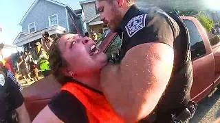 Thumbnail: When No-Nonsense Cops Meet Anti-ICE Protestors