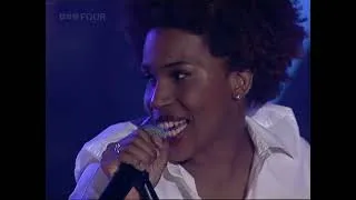 Thumbnail: Macy Gray - I Try (1999/10/08)