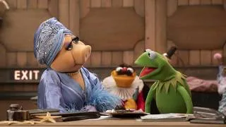 Thumbnail: The Muppet Show - Sabrina Carpenter: Kermit tries to cut Miss Piggy (2026)