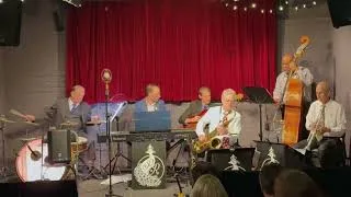 Thumbnail: Riffin' The Blues - Posey Royale