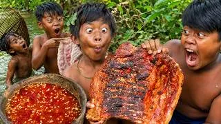Thumbnail: Primitive Technology - Grilling pork rib Eating Delicious in the rainforest
