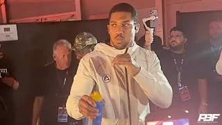 Thumbnail: A FIRED UP ANTHONY JOSHUA SHADOW BOXES AS HE ENTERS THE ARENA FOR HIS FIGHT VS KRISTIAN PRENGA