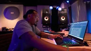 Thumbnail: Drake Young Thug & 21 Savage Producer Makes 2 FIRE Beats in 8 Mins! Dun Deal Studio Atlanta Cookup