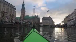 Thumbnail: Kayaking in 2°C cold, Hamburg, Germany, Alster, Binnenalster, with Bach 528!
