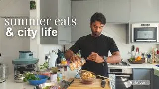 Thumbnail: SUMMER EATS AND LIFE IN LONDON | eating, reading, running, and experiencing the city!