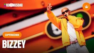 Thumbnail: Bizzey laat 40.000 mensen uit hun dak gaan tijdens 538 Koningsdag 2026