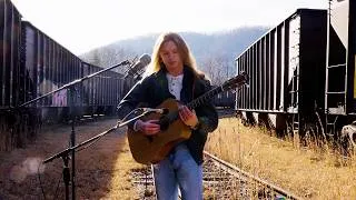 Thumbnail: CHILLING VOICE from Unknown Artist