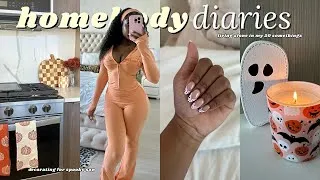 Thumbnail: LIVING ALONE FALL VLOG 🍂🧡 | homebody life + fall shopping + packing orders + nails + baking + etc...