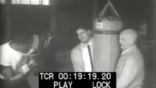 Thumbnail: Marciano & Charles in training