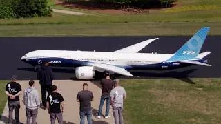 Thumbnail: We built a giant RC Boeing 777X Complete build and flight 