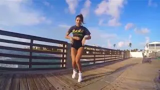 Thumbnail: ELO - Don't Bring Me Down Remix w/ Beautiful shuffle girls