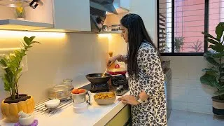 Thumbnail: A Simple Day at Home ❤️ Kele Ki Sabji, Dal Tadka & Lauki Fry 🍱 A Little Shopping 🛍️ Homemaker Life