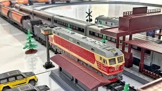 Thumbnail: Busy Train Traffic! Dongfeng Diesel Locomotive Meets High-Speed Trains