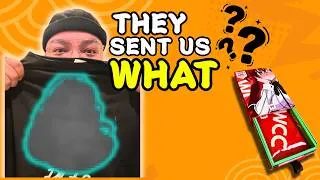 Thumbnail: The Otaku Box Sent Us THIS?! | Waifu Card Club Unboxing