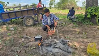 Thumbnail: Cooking in the fields and plowing the land