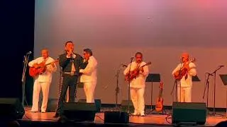 Thumbnail: Ramon Ponce interpretando La Llorona con Tlenhuicani en Kupferberg Center for the Arts. 
