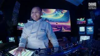 Thumbnail: DJ Influence live from DiscovrTV Studios