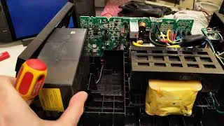 Thumbnail: SERIOUSLY APC? You need to pry open an APC Back-UPS 950 to swap the battery!??!