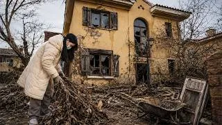 Thumbnail: Questioned by her mother for wasting money, she turned a neglected rental villa into paradise