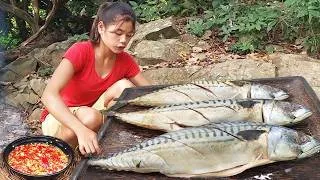 Thumbnail: Survival Skills: Cooking Sea fish with lemon recipe and eating