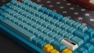 Thumbnail: Clackity Glorious GMMK Pro