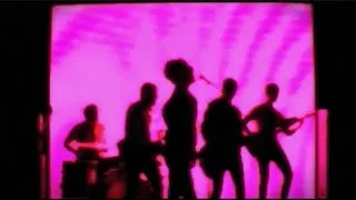 Thumbnail: Kids In Glass Houses – Easy Tiger (Official Music Video)