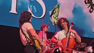 Thumbnail: Happy Fits - Hold Me Down (Live) Las Vegas 