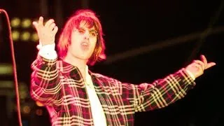 Thumbnail: Liam Gallagher Rants (Oasis live Wembley 2000, Familiar To Millions)