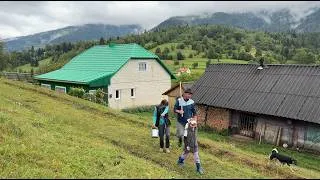 Thumbnail: Life in the Silence of the Mountains | Simple Life of a Large Hutsul Family in a Carpathian Village