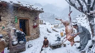 Thumbnail: Daily Life of an Unbreakable Couple in a Cold & Snowy Mountain Village | Far From Civilization 🏔️❄️