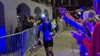 Thumbnail: UTMB Finish Line 22:58 #586 Tuomas Tervo, #520 Satoshi Sugimoto