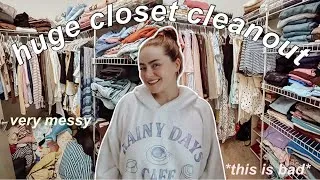 Thumbnail: DECLUTTERING & CLEANING OUT MY MESSY CLOSET 2026 🎀 REDOING MY ENTIRE CLOSET *giving away my closet*